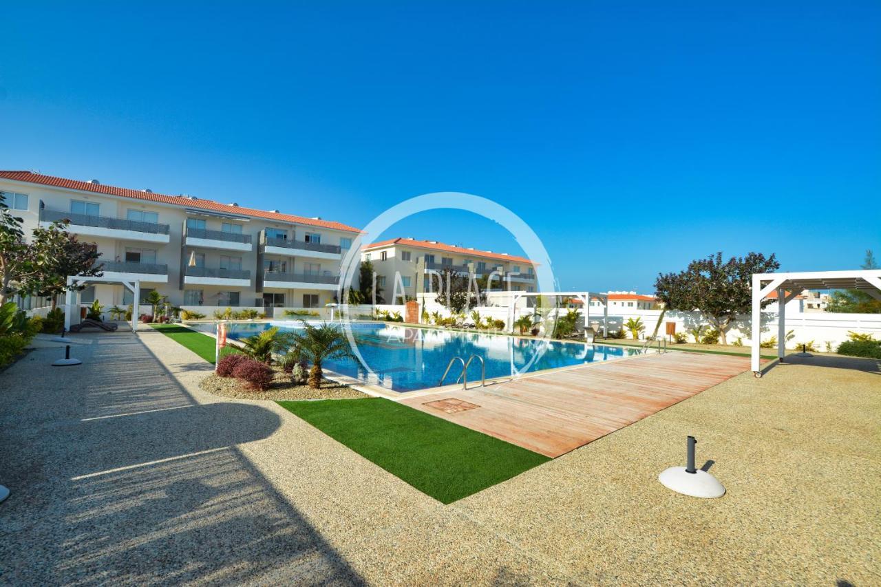 ♥ Sunny&Cozy Family Apartment ★ Walk To The Beach☼ Paralimni Exteriör bild