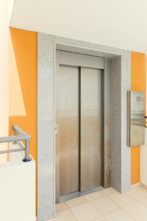 ♥ Sunny&Cozy Family Apartment ★ Walk To The Beach☼ Paralimni Exteriör bild